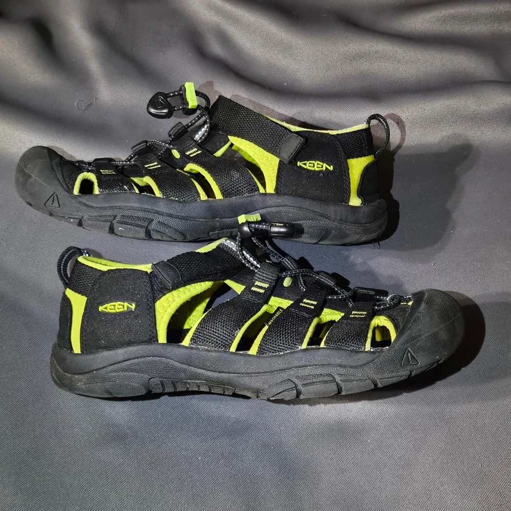 Keen Newport H2 Kids Water Sandals Black Lime Green‎ Size 4 US 36 EU 1009965